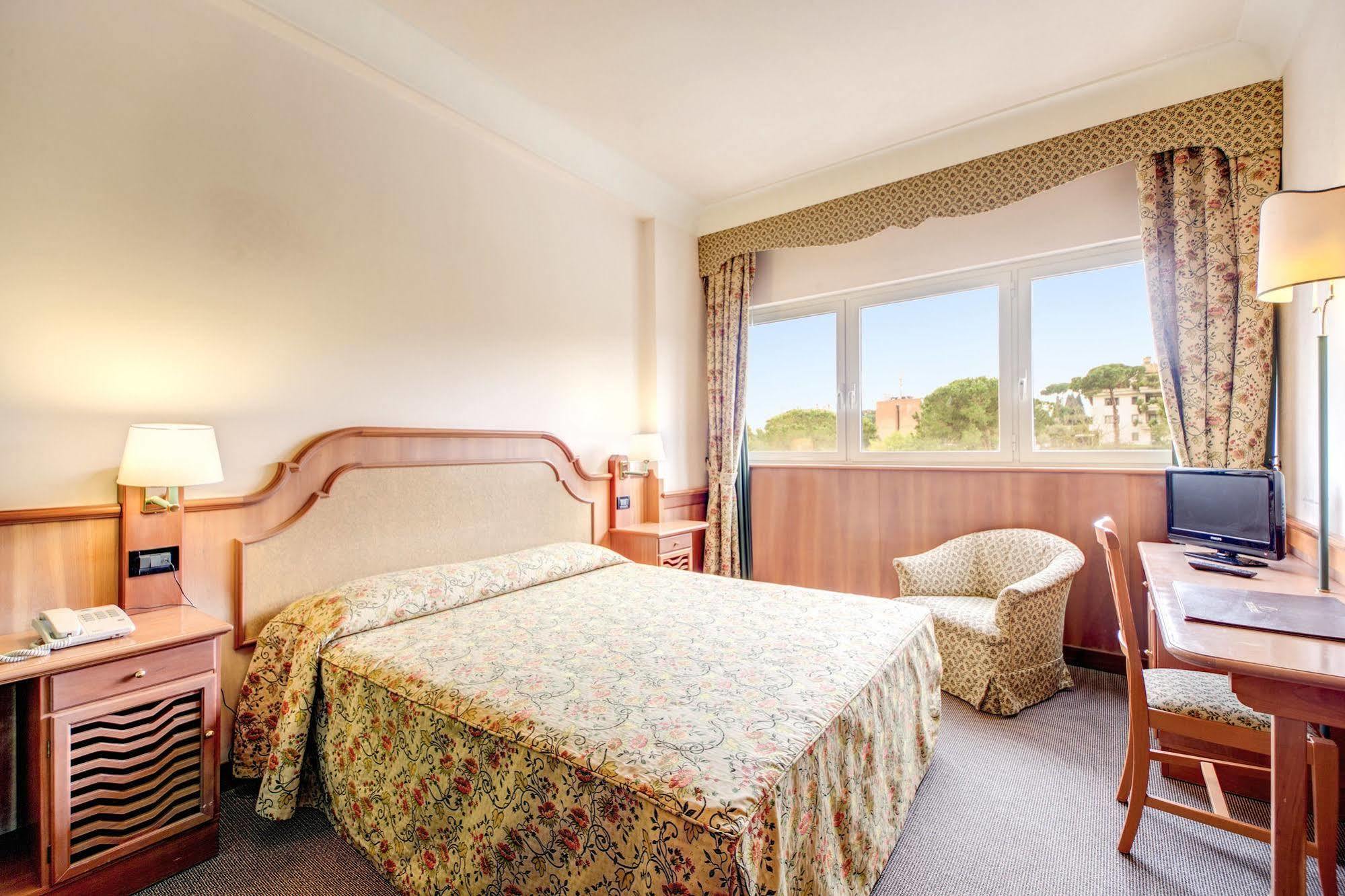 Park Hotel Roma Cassia Екстериор снимка